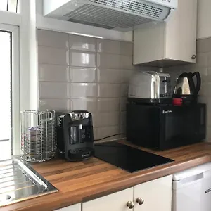 Studio Apartment Rainham (Greater London)