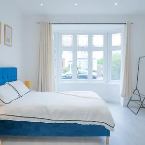 New One Bed Studio In The Lewisham Borough Free Parking! Apartment London